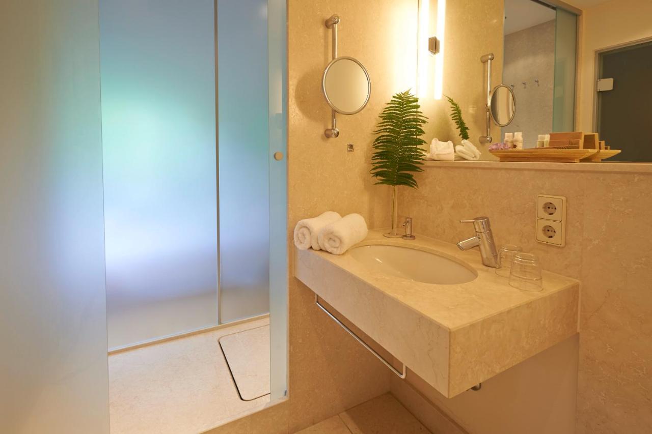 Bio Thermalhotel Falkenhof บาดฟึสซิง ภายนอก รูปภาพ