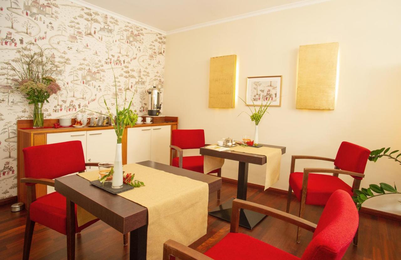 Bio Thermalhotel Falkenhof บาดฟึสซิง ภายนอก รูปภาพ